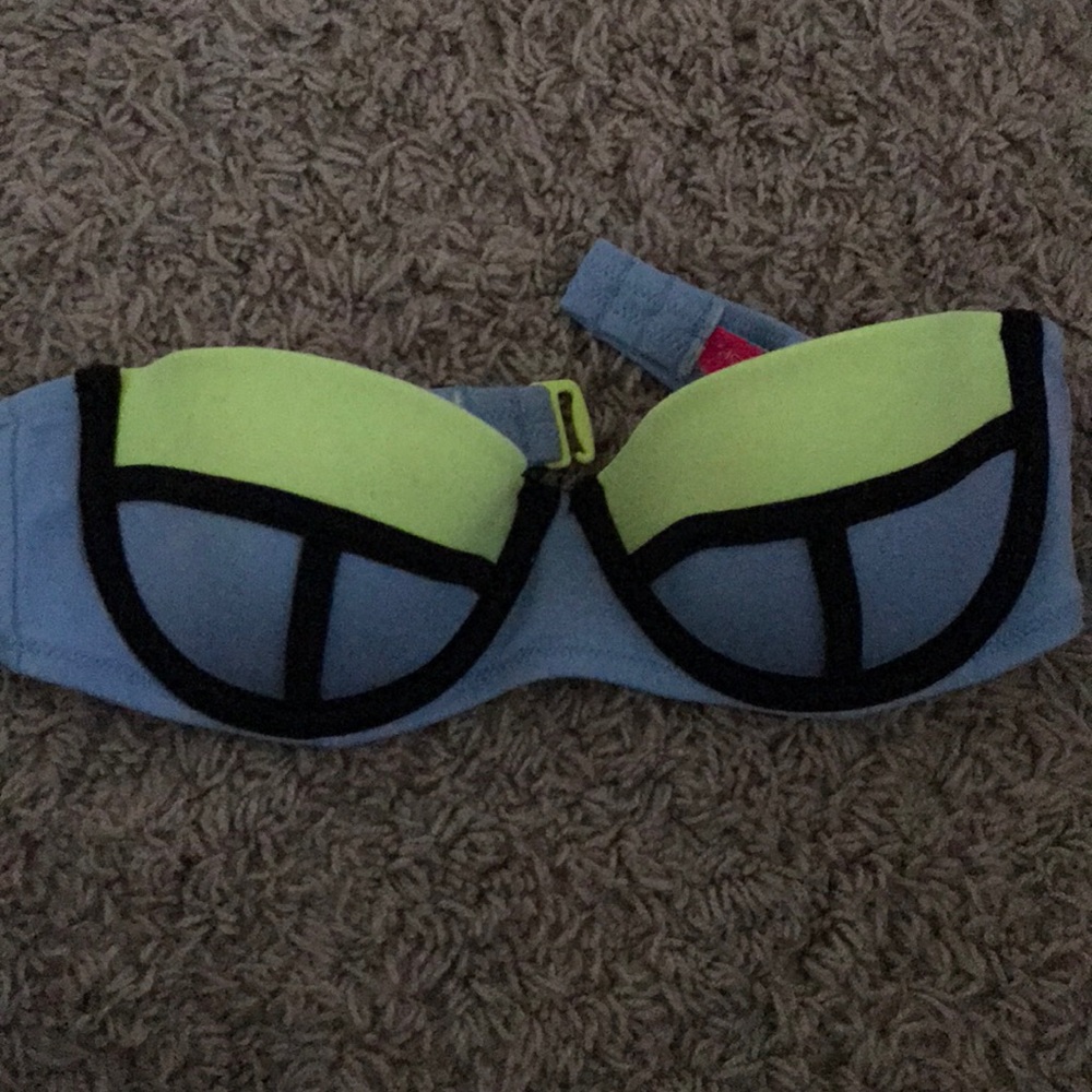 vs swim top